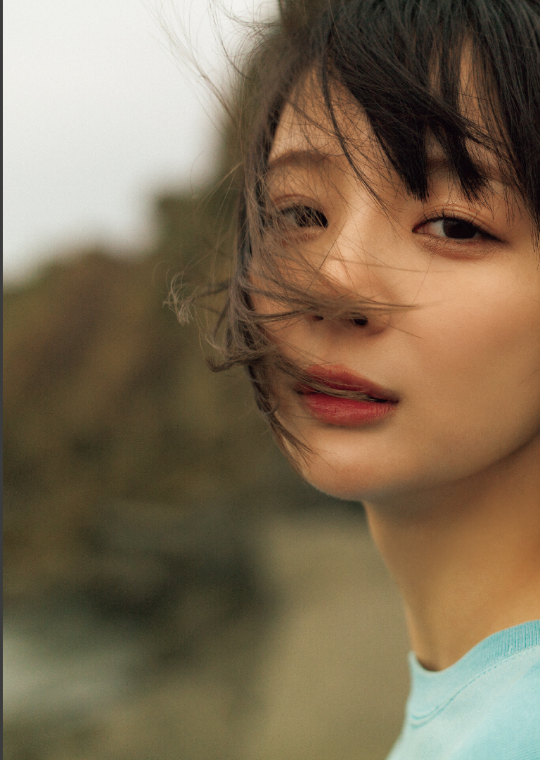 【DMM限定スペシャル豪華版 32ページ増+動画特典付き】岡田紗佳写真集 嶺上開花【岡田紗佳】試し読み